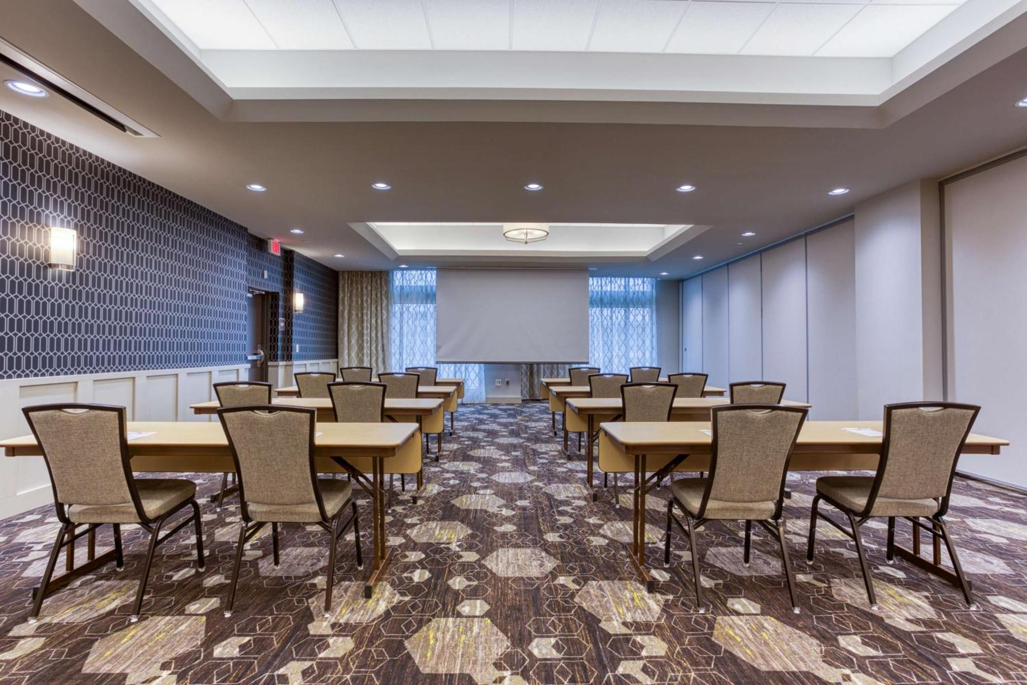 Drury Inn & Suites Cleveland Beachwood Esterno foto