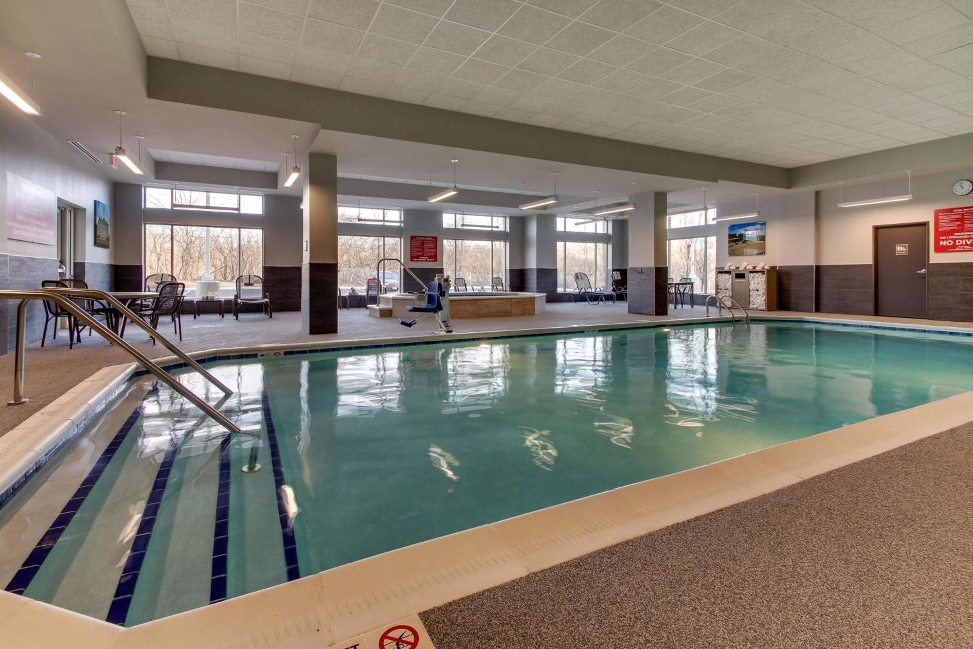 Drury Inn & Suites Cleveland Beachwood Esterno foto