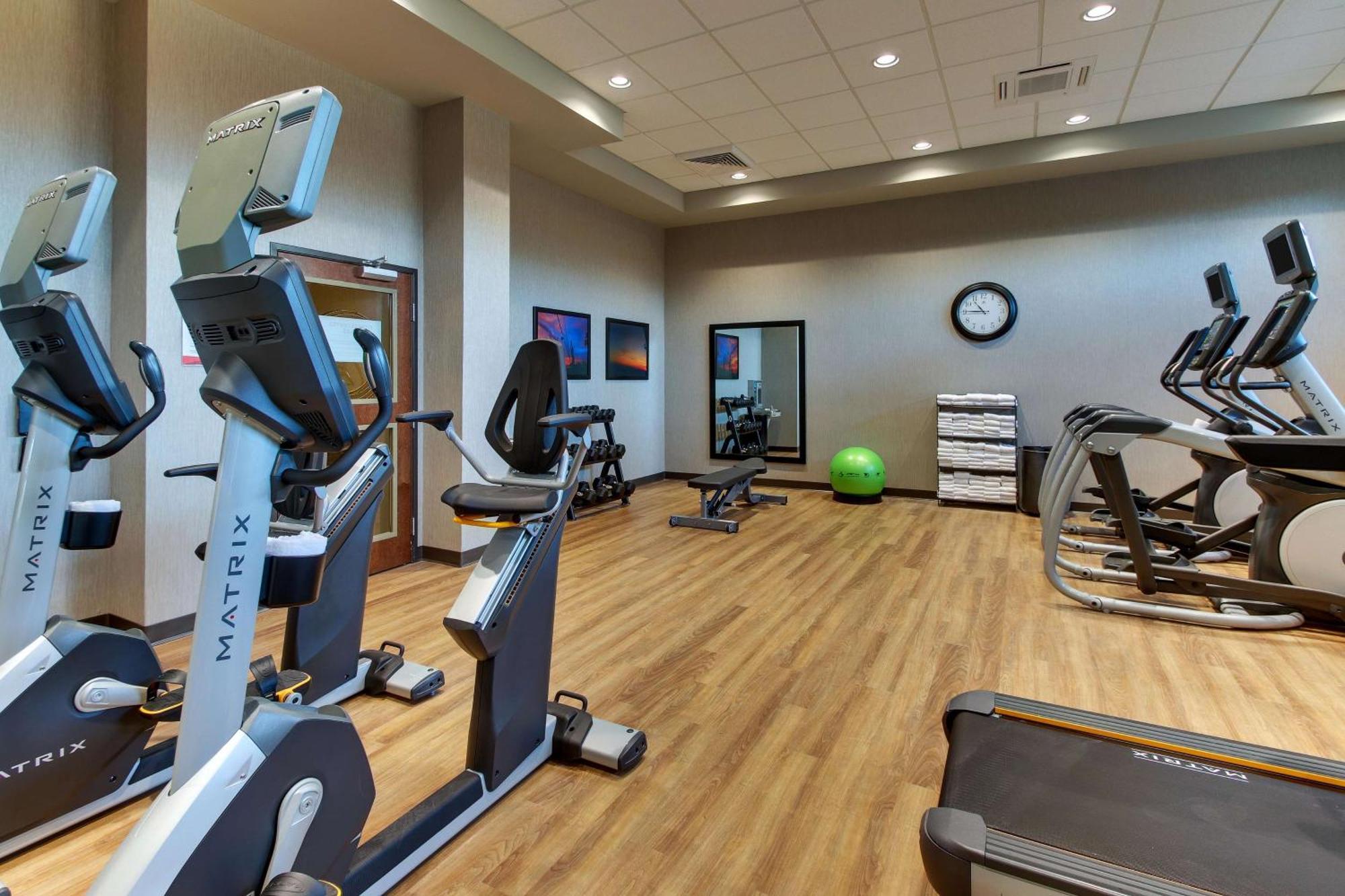 Drury Inn & Suites Cleveland Beachwood Esterno foto