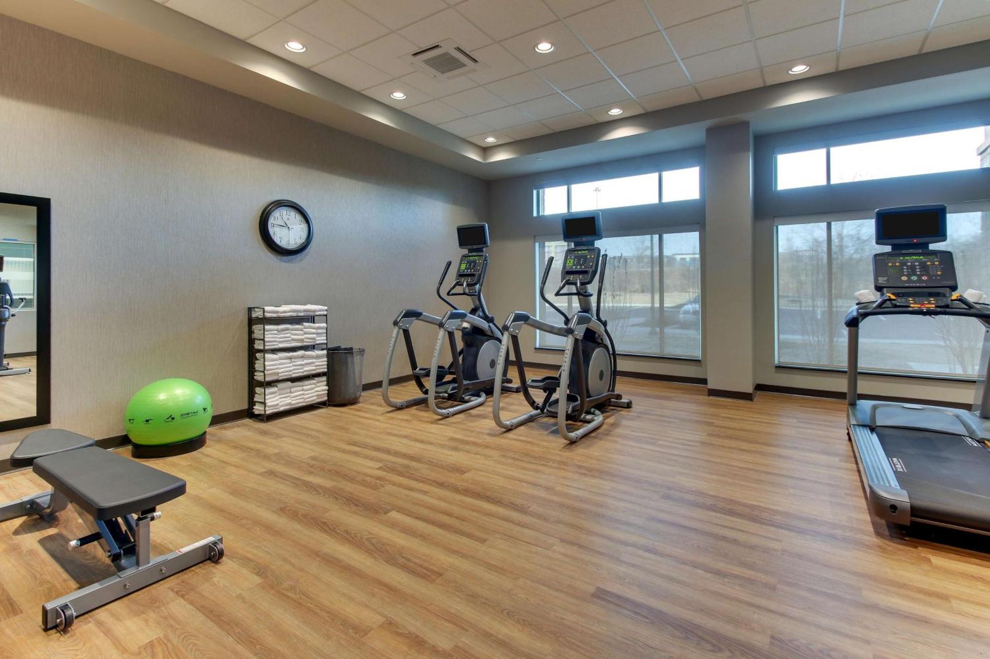 Drury Inn & Suites Cleveland Beachwood Esterno foto